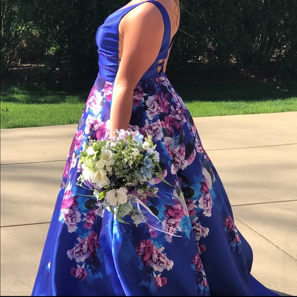 PEACHES BLUE FORAL V NECK CUT PROM DRESS - Picture 1 of 12